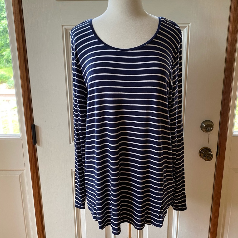 GAP blue and white striped top size XL
